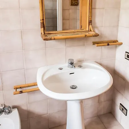 N140 - Numana, Quadrilocale Con Terrazzo E Doppi Servizi Numana